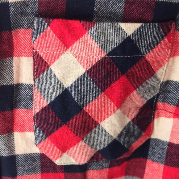 NWT Flannel button down shirt - Picture 7 of 8